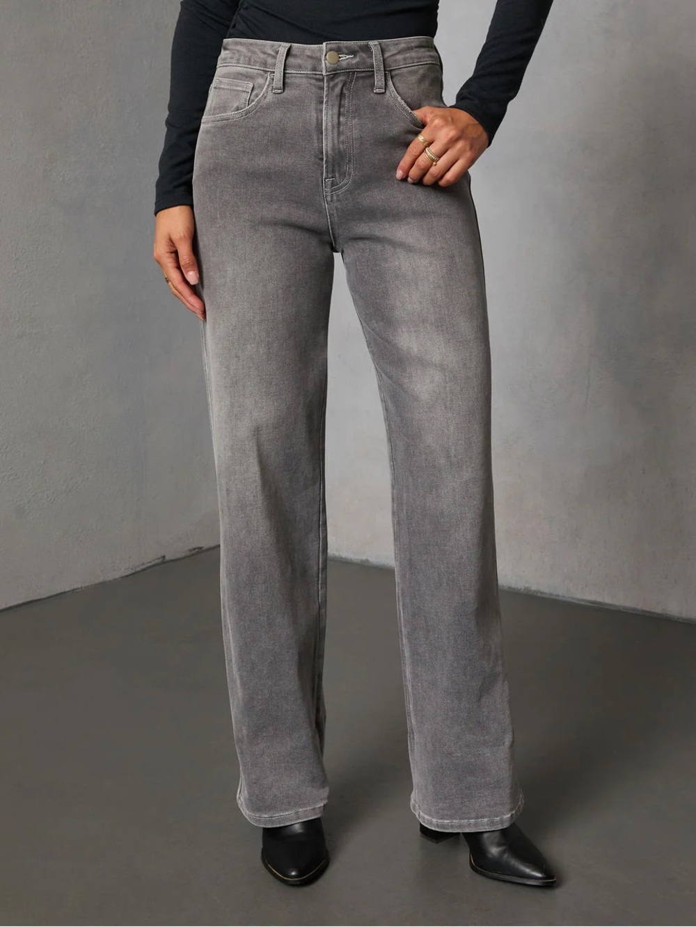 Vici Amiri Super Stretch High Rise Straight Jeans